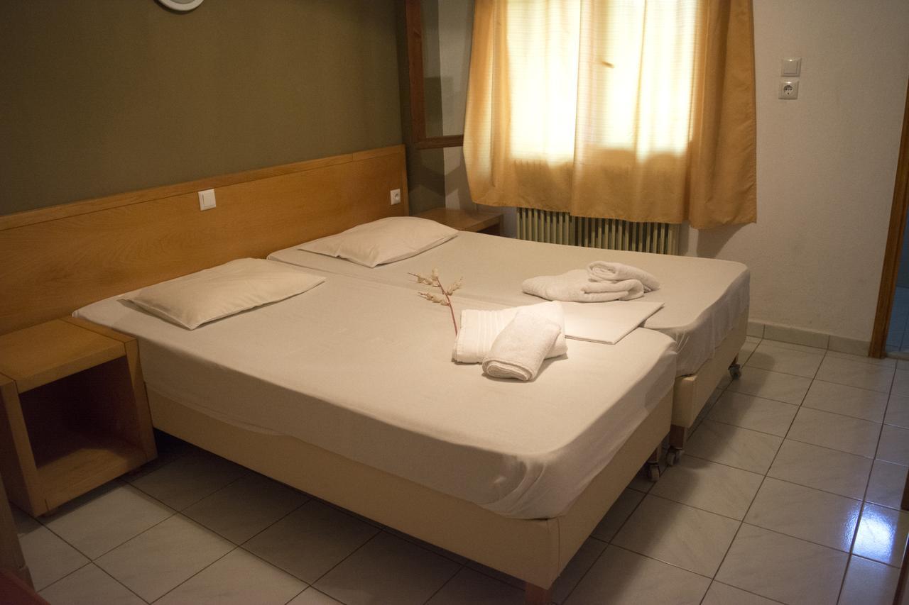 Hotel Paralia 네아 카르발리 외부 사진